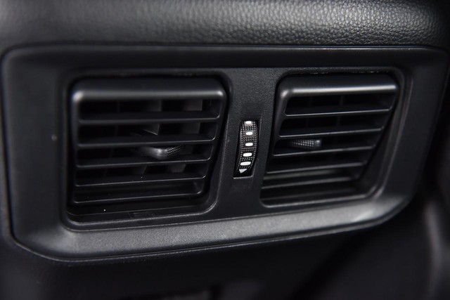 Toyota RAV4 Vehicle Image 22