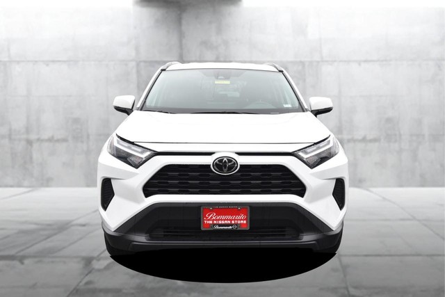 Toyota RAV4 Vehicle Image 04