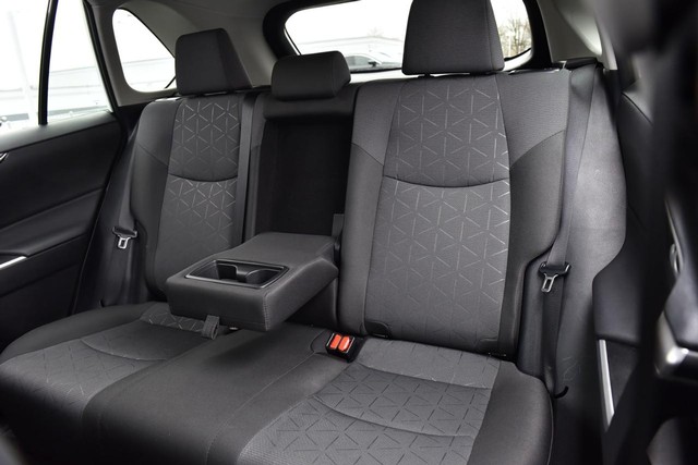 Toyota RAV4 Vehicle Image 21