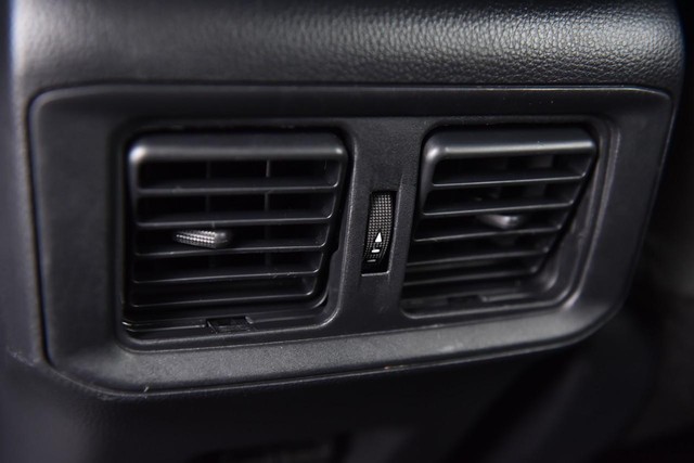 Toyota RAV4 Vehicle Image 22