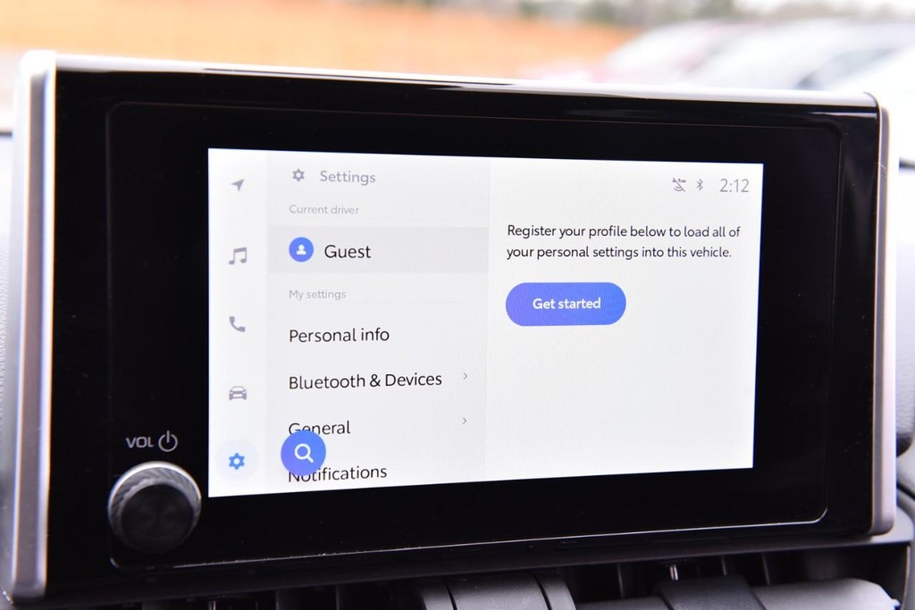 Toyota RAV4 Vehicle Image 14