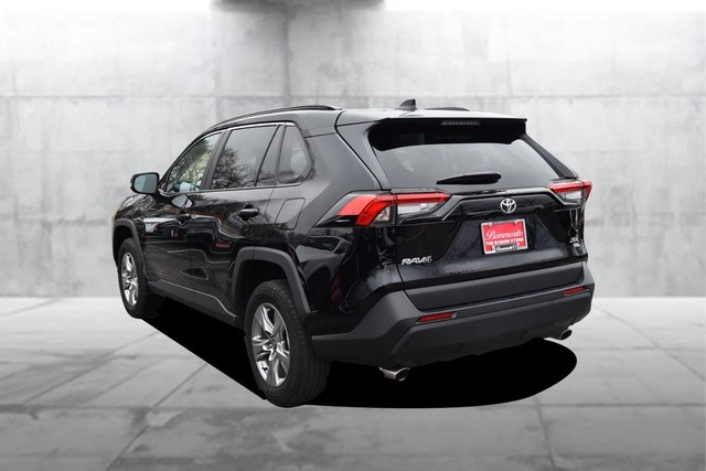 Toyota RAV4 Vehicle Image 07