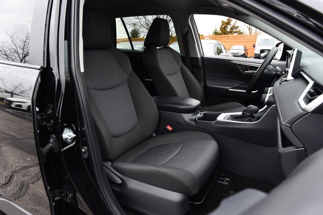 Toyota RAV4 Vehicle Image 20