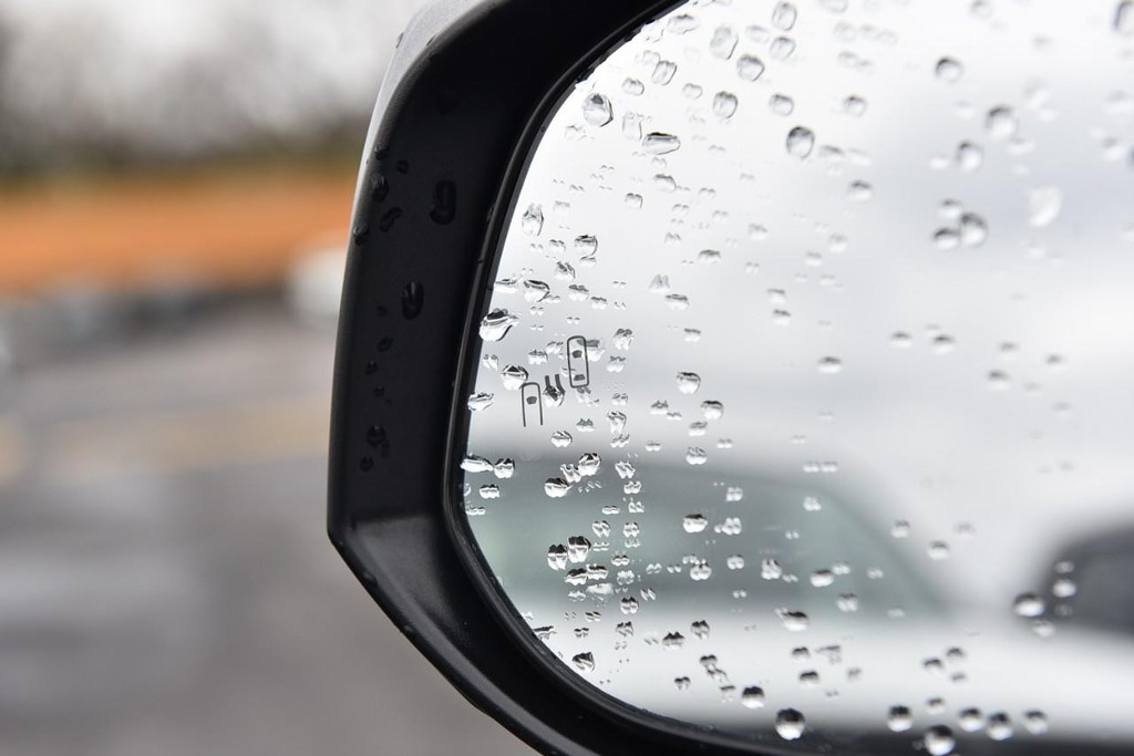 Toyota RAV4 Vehicle Image 10