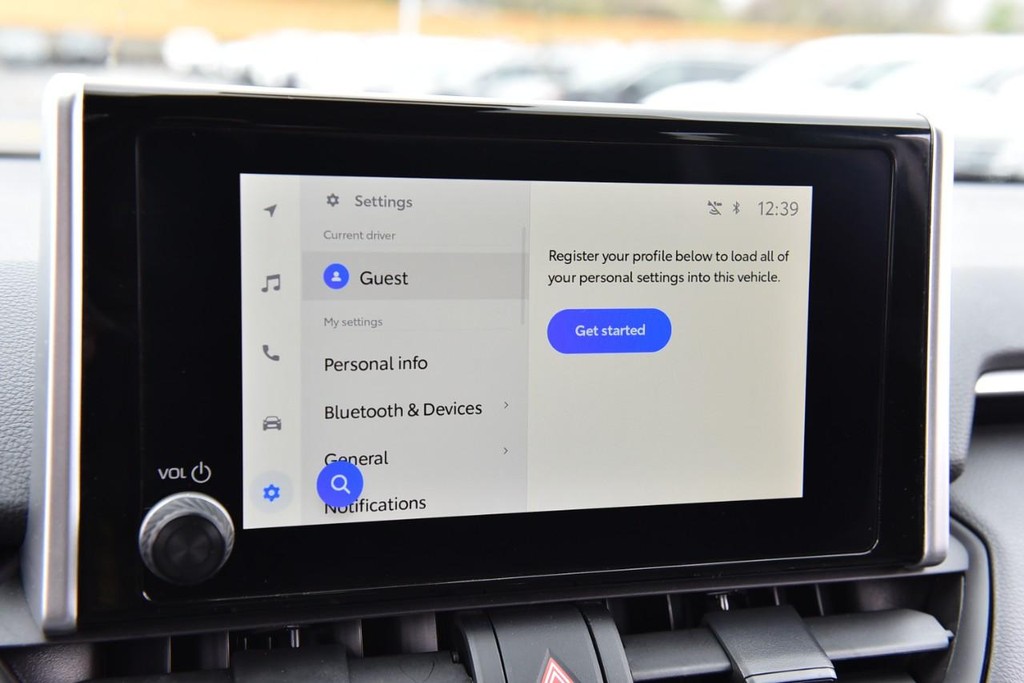 Toyota RAV4 Vehicle Image 14