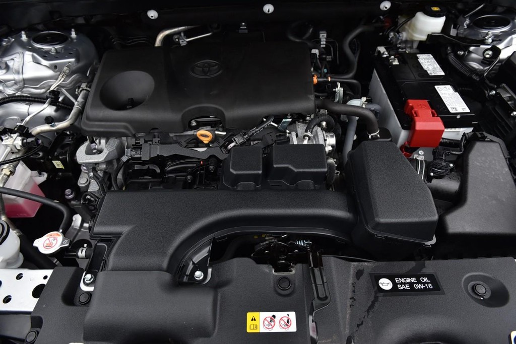 Toyota RAV4 Vehicle Image 25