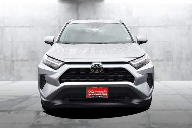 Toyota RAV4 Vehicle Image 04