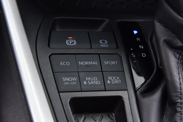 Toyota RAV4 Vehicle Image 16