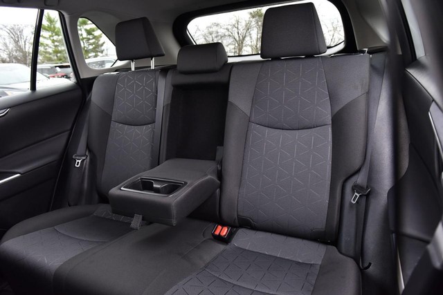 Toyota RAV4 Vehicle Image 21