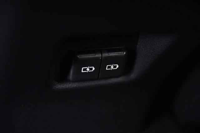 Toyota RAV4 Vehicle Image 23