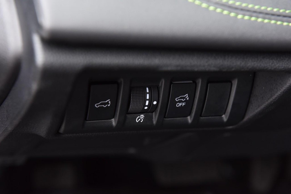 Subaru Outback Vehicle Image 13