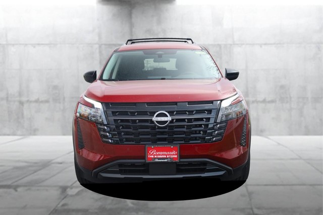 Nissan Pathfinder Vehicle Full-screen Gallery Image 4