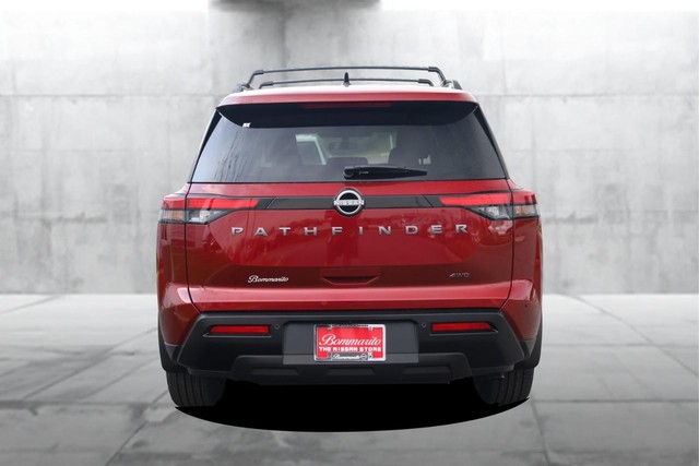 Nissan Pathfinder Vehicle Full-screen Gallery Image 6