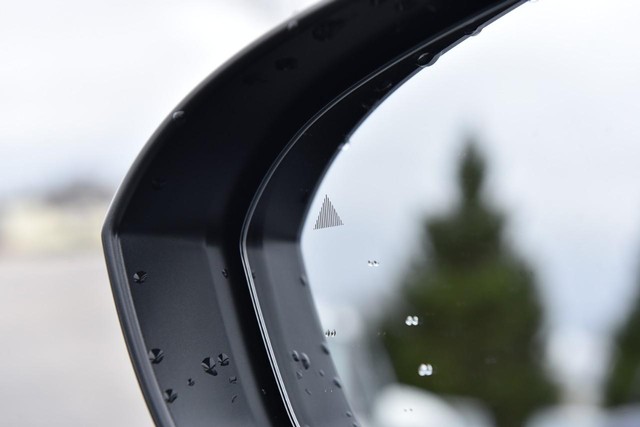 Nissan Rogue Vehicle Image 10