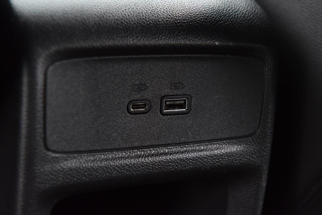 Buick Envista Vehicle Full-screen Gallery Image 22