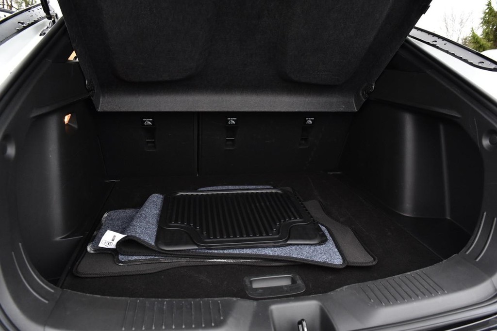 Buick Envista Vehicle Full-screen Gallery Image 23