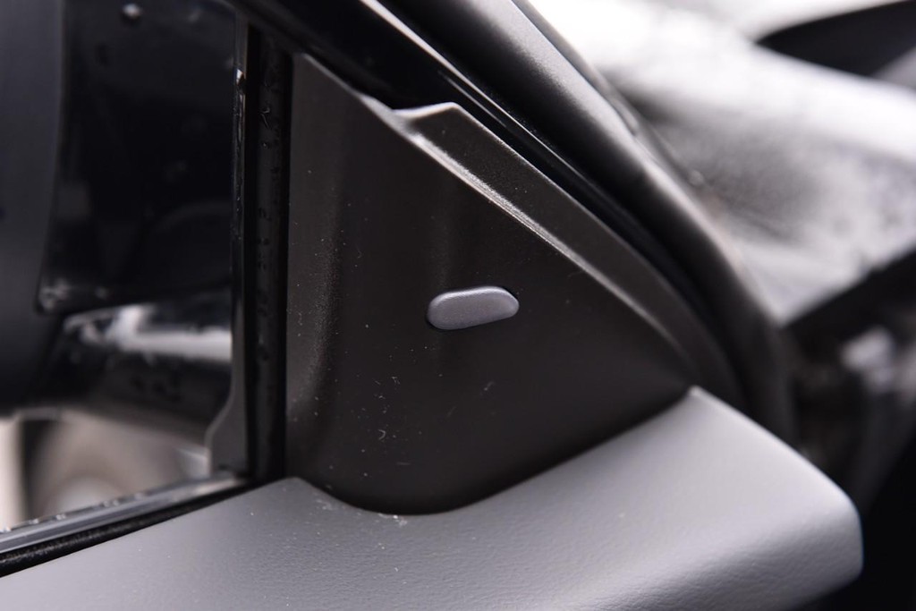 Nissan Altima Vehicle Image 10