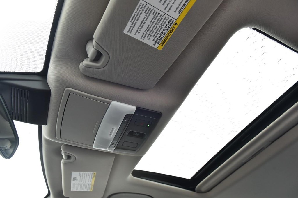 Nissan Altima Vehicle Image 24