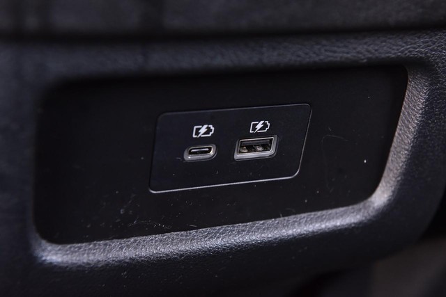 Nissan Pathfinder Vehicle Image 27