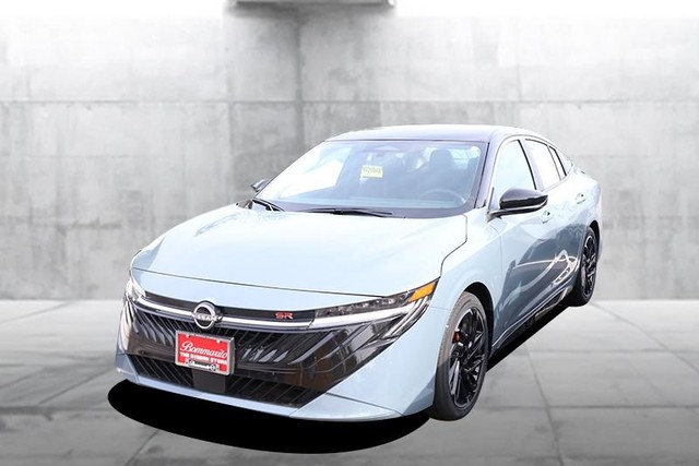 Nissan Sentra Vehicle Image 05