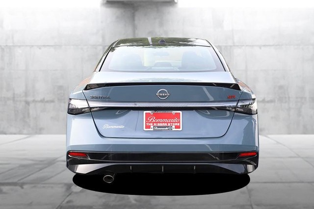 Nissan Sentra Vehicle Image 06