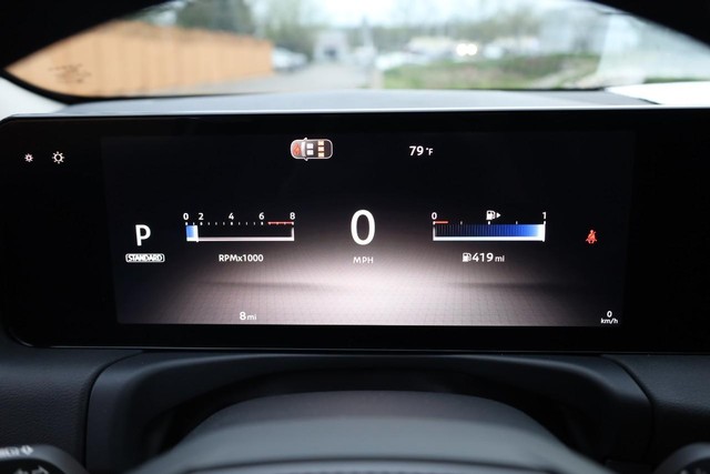 Nissan Sentra Vehicle Image 10