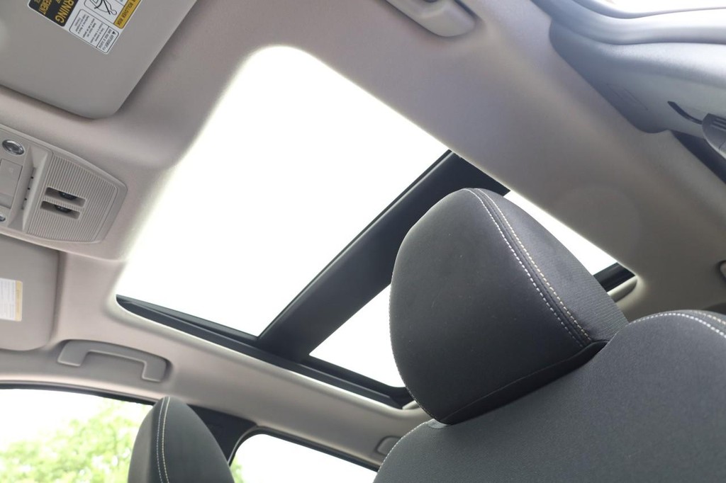Nissan Kicks Vehicle Image 07
