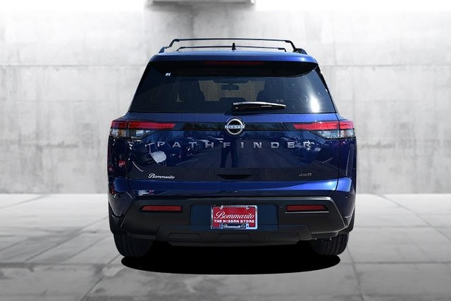 Nissan Pathfinder Vehicle Image 06
