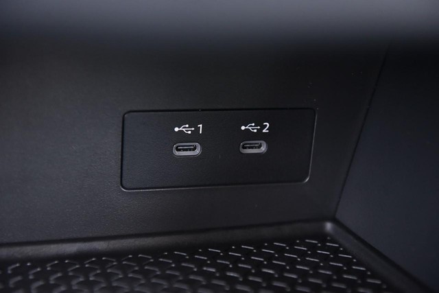 Nissan Pathfinder Vehicle Image 17