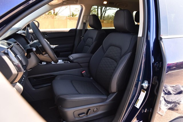 Nissan Pathfinder Vehicle Image 20