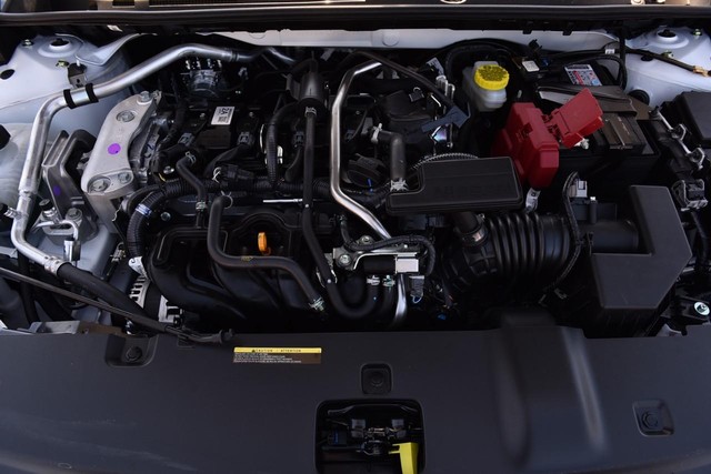 Nissan Sentra Vehicle Full-screen Gallery Image 25