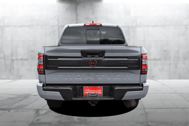 Nissan Frontier Vehicle Image 06