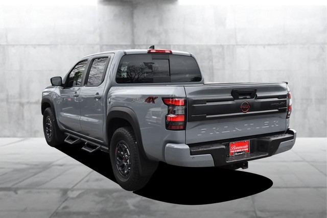 Nissan Frontier Vehicle Image 08