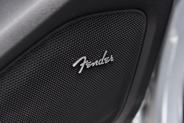 Nissan Frontier Vehicle Image 11