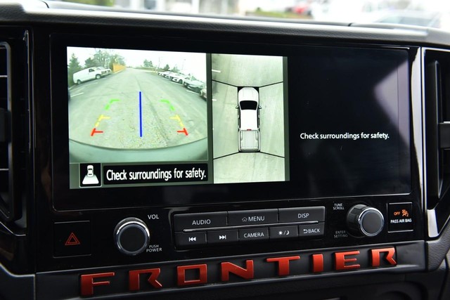 Nissan Frontier Vehicle Image 17