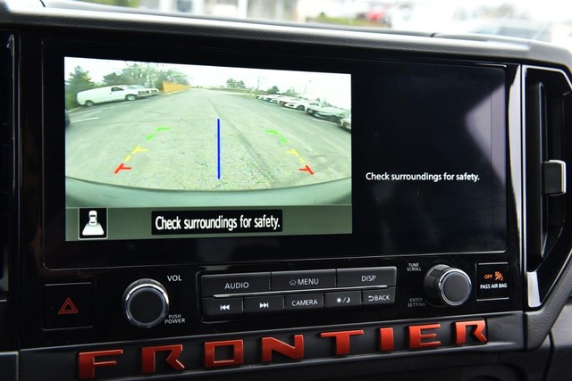 Nissan Frontier Vehicle Image 19