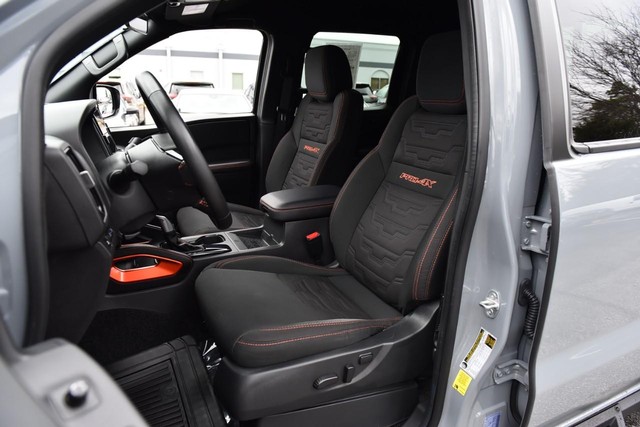 Nissan Frontier Vehicle Image 27