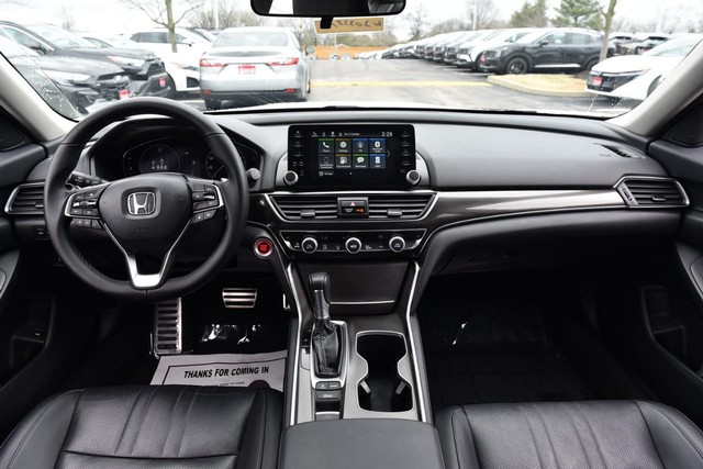 Honda Accord Sedan Vehicle Full-screen Gallery Image 08