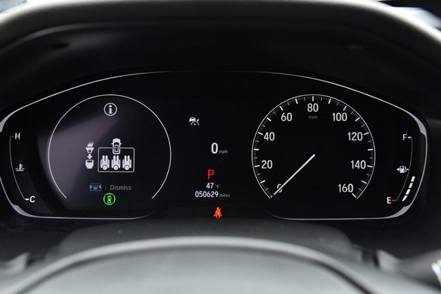 Honda Accord Sedan Vehicle Full-screen Gallery Image 12