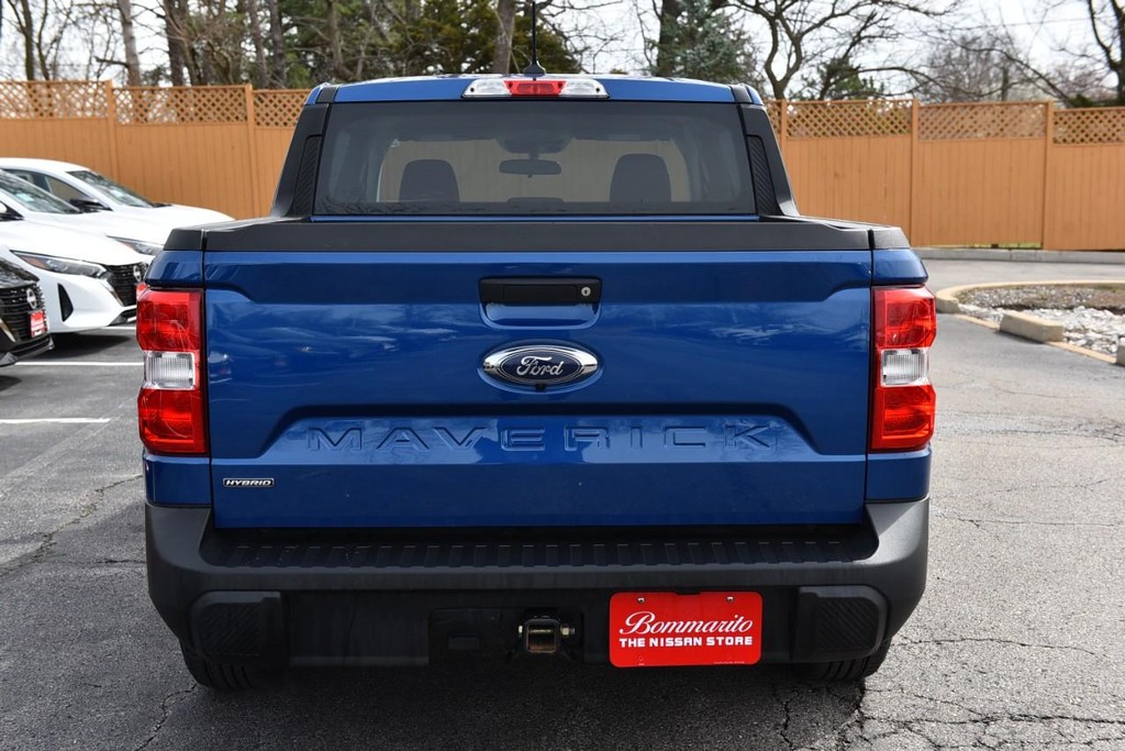 Ford Maverick Vehicle Full-screen Gallery Image 06