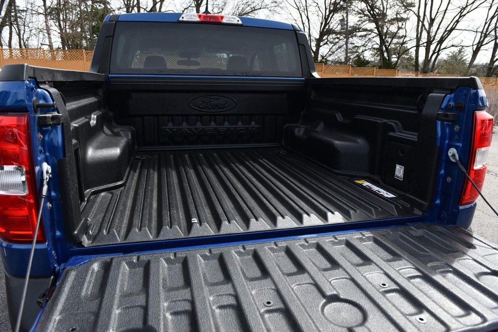 Ford Maverick Vehicle Full-screen Gallery Image 07