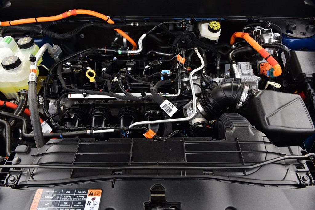 Ford Maverick Vehicle Full-screen Gallery Image 23