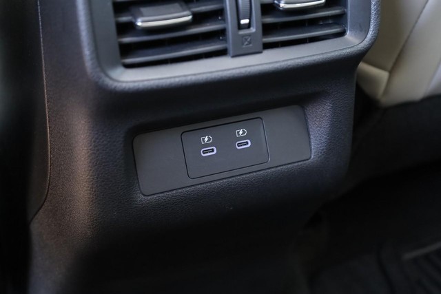 Nissan Murano Vehicle Image 25