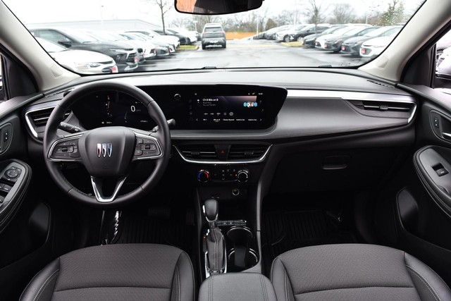 Buick Encore GX Vehicle Full-screen Gallery Image 08