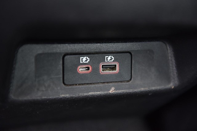 Nissan Altima Vehicle Image 23