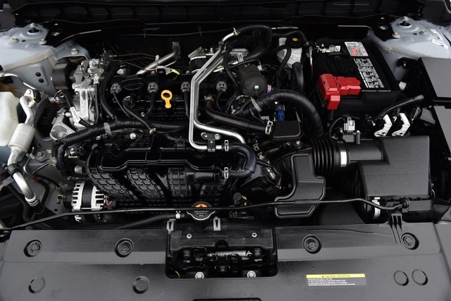 Nissan Altima Vehicle Image 25