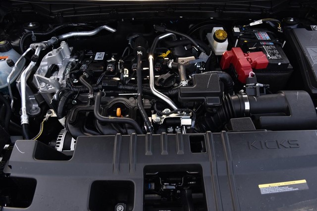 Nissan Kicks Vehicle Full-screen Gallery Image 26