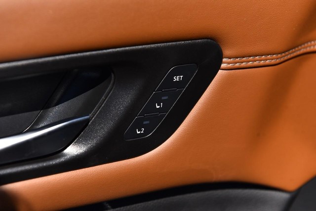 Nissan Pathfinder Vehicle Image 10