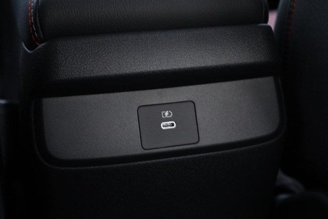 Nissan Sentra Vehicle Image 22