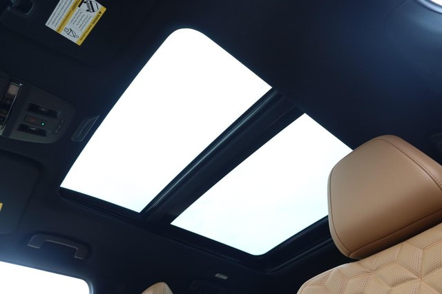 Nissan Armada Vehicle Image 23